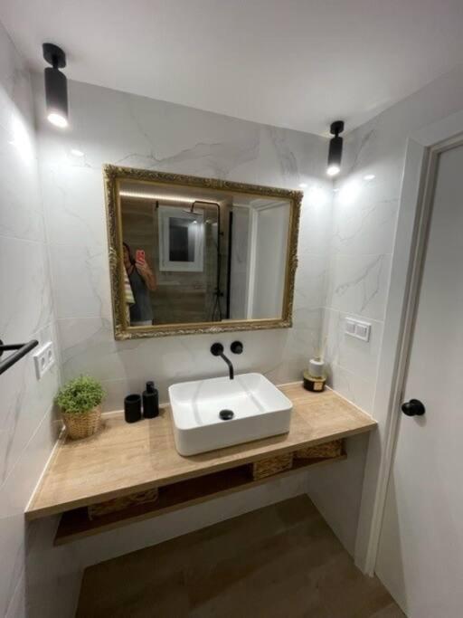 Precioso Apto Miami Primera Linia Playa Cala De Las Sirenas, Con Wifi Y Netflix, Adecuado Para Teletrabajar Miami Playa Екстериор снимка